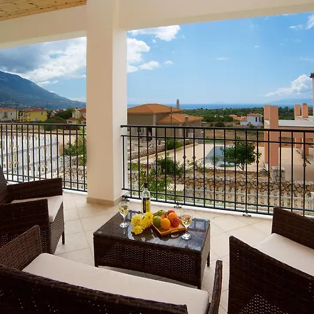Karavisianikos Faros Villa Karavados